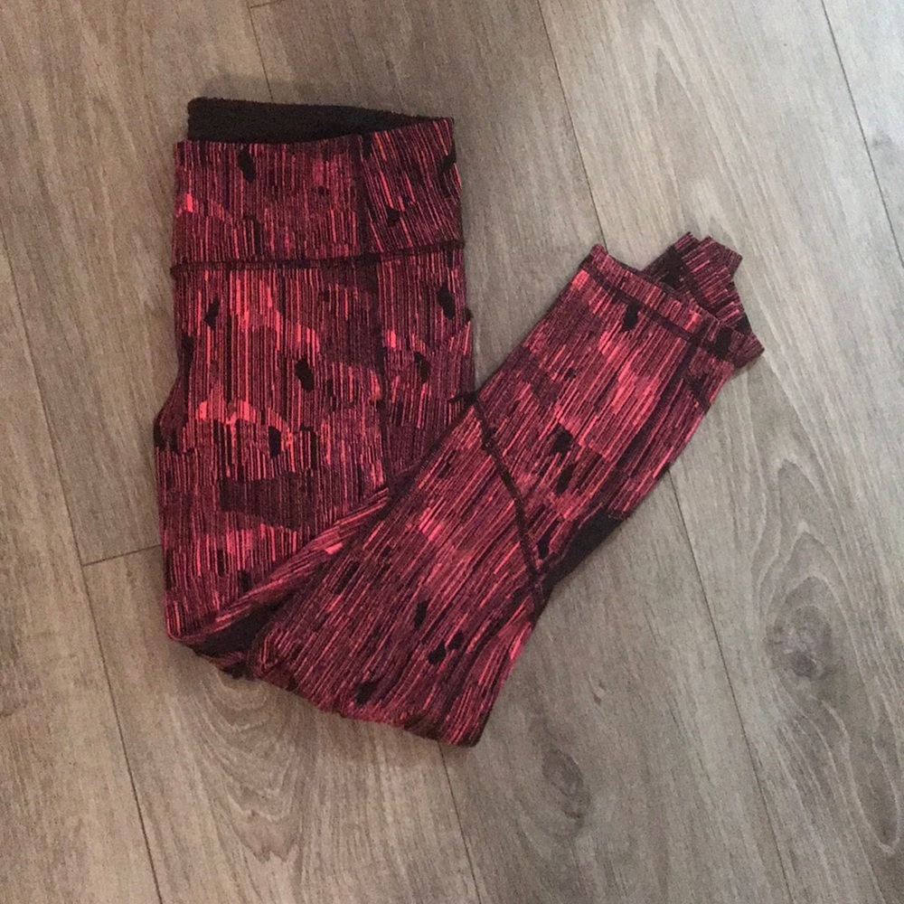 Lululemon crop pants